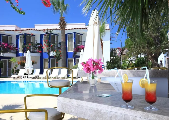 Catamaran Hotel
