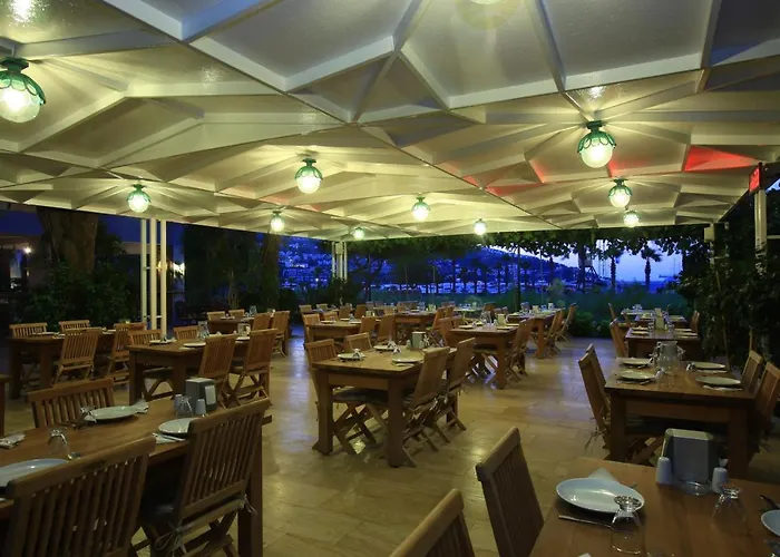 Catamaran Otel Gündoğan